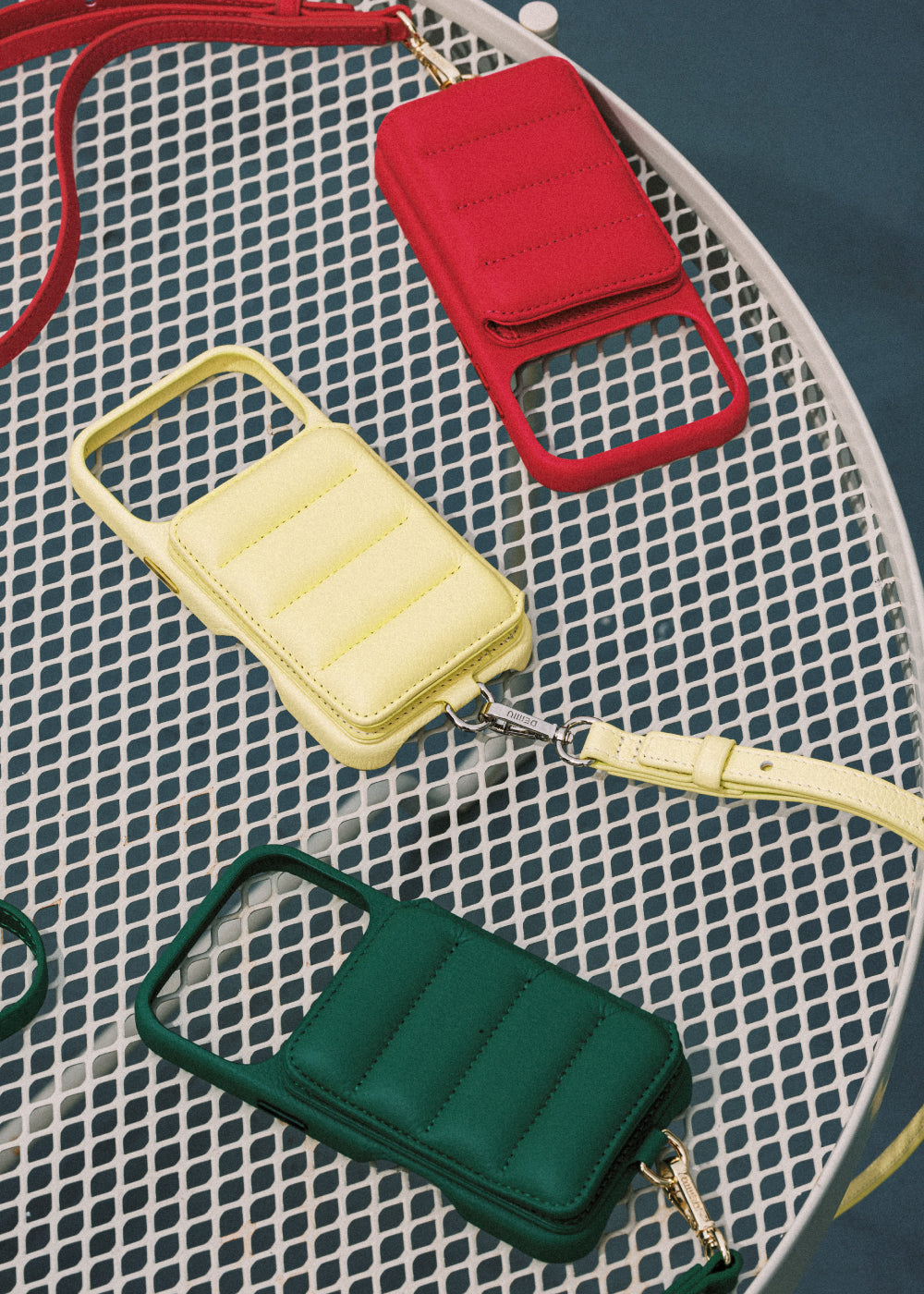 【新品・未使用】DEMIU レザーケース ダウン風ケース 楽天市場】【DEMIU公式】 iPhone16 ケース 手帳型 本革レザー